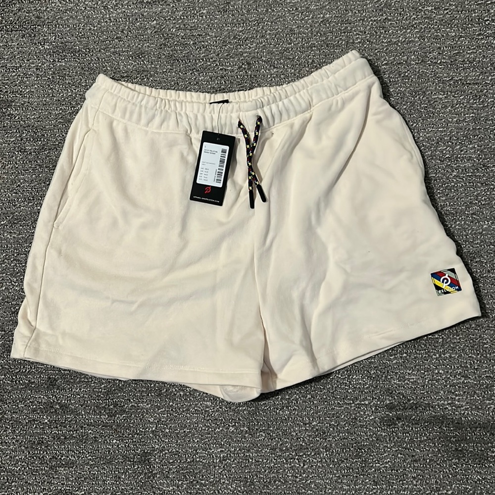 Peloton Cream Drawstring Sweatshorts. New with Tags. Size Large.